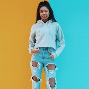 Meet your Posher, Jasmine